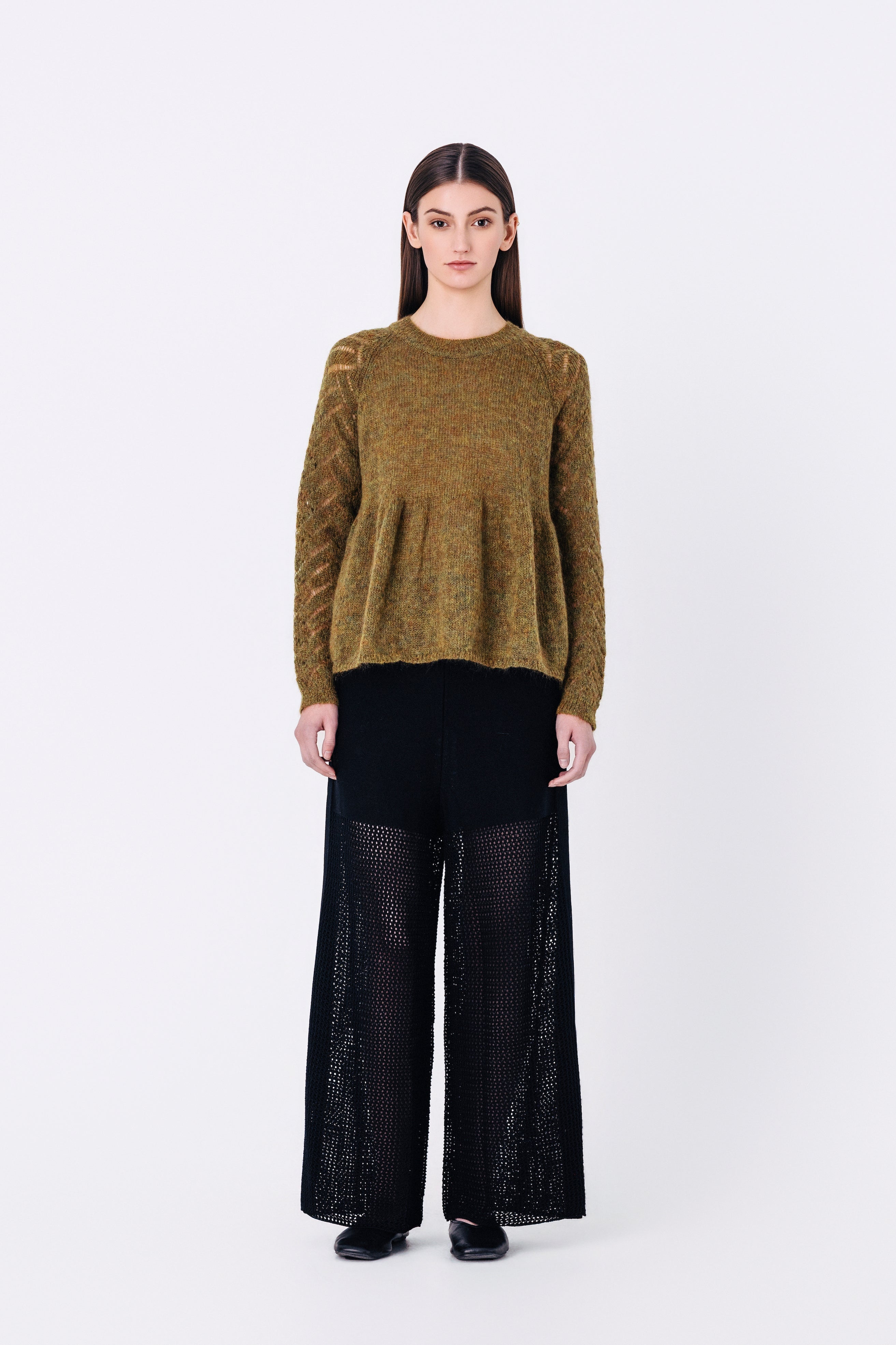 MAGNEA sweater
