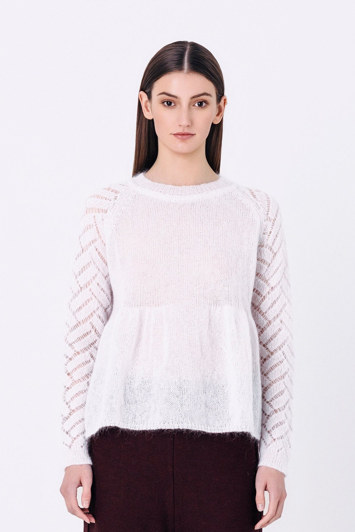 MAGNEA sweater