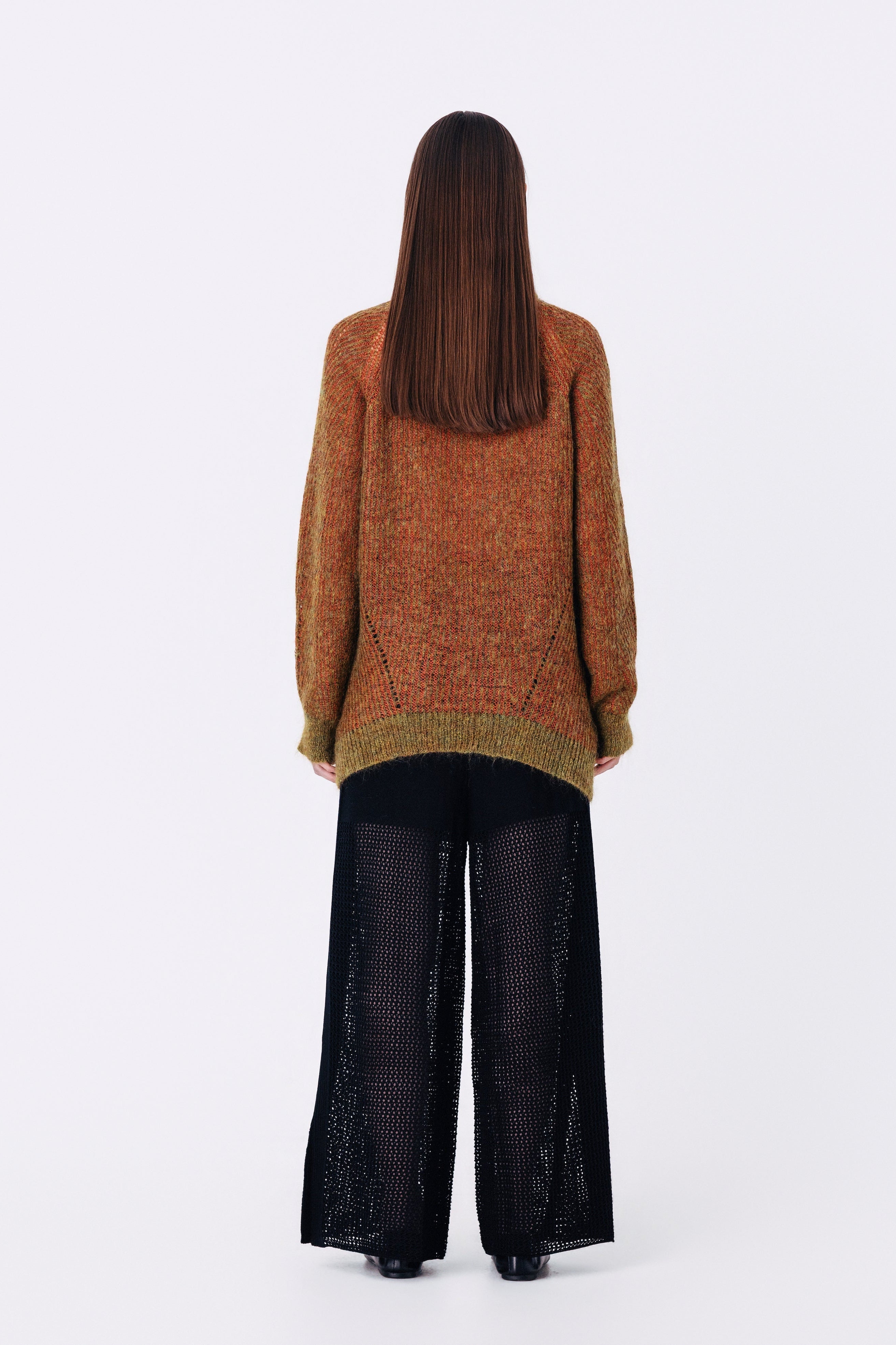 MAGNEA sweater