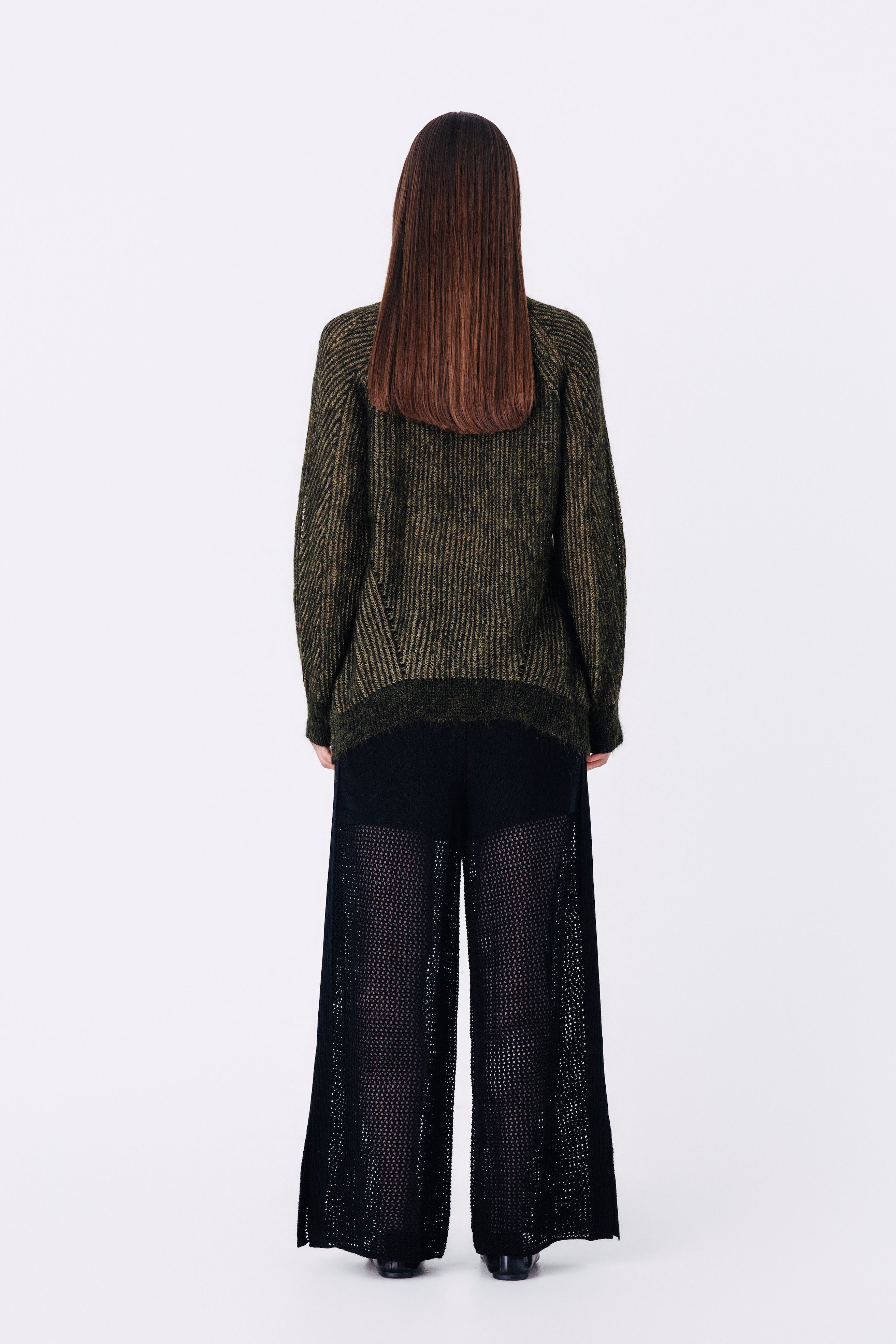 MAGNEA sweater