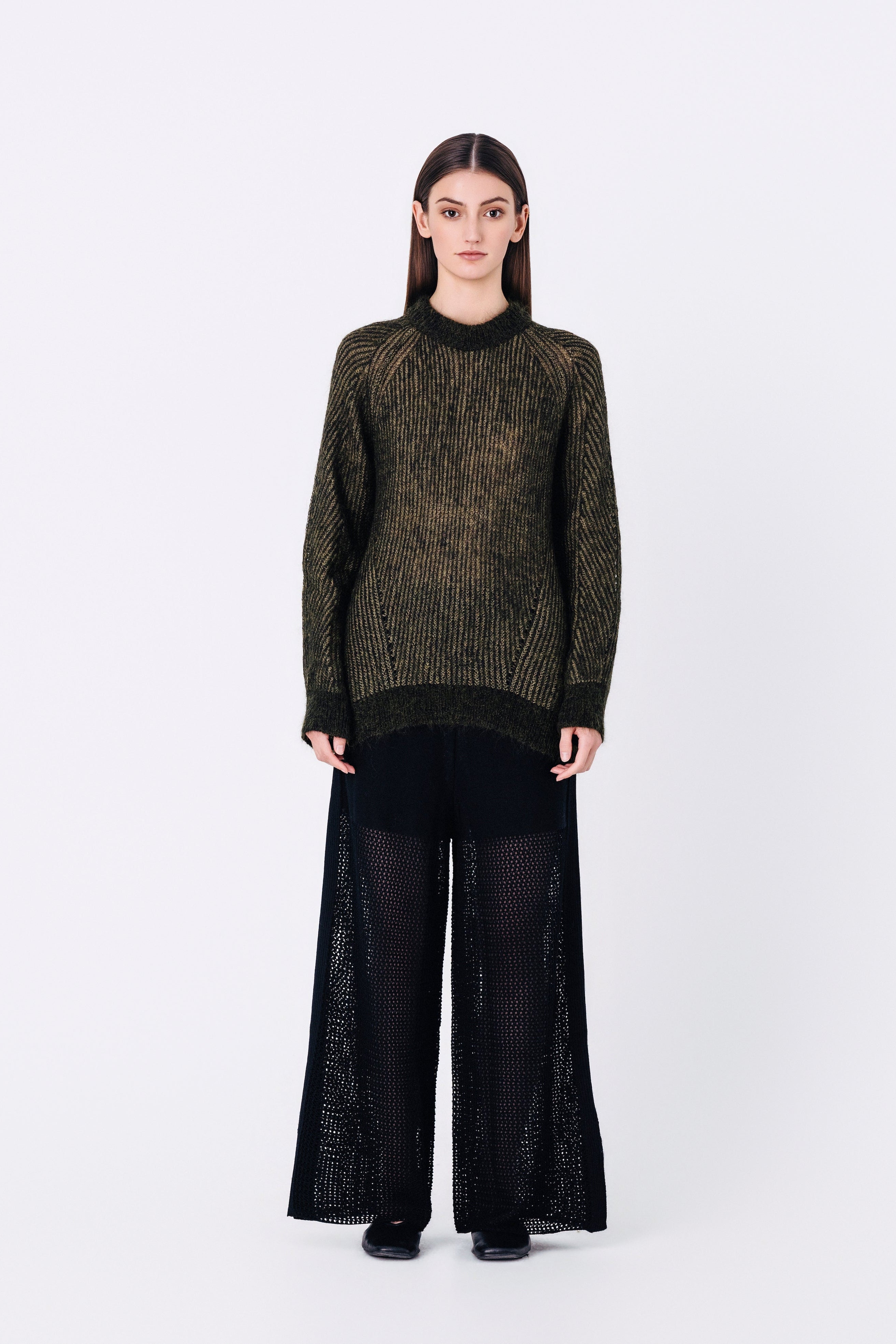 MAGNEA sweater
