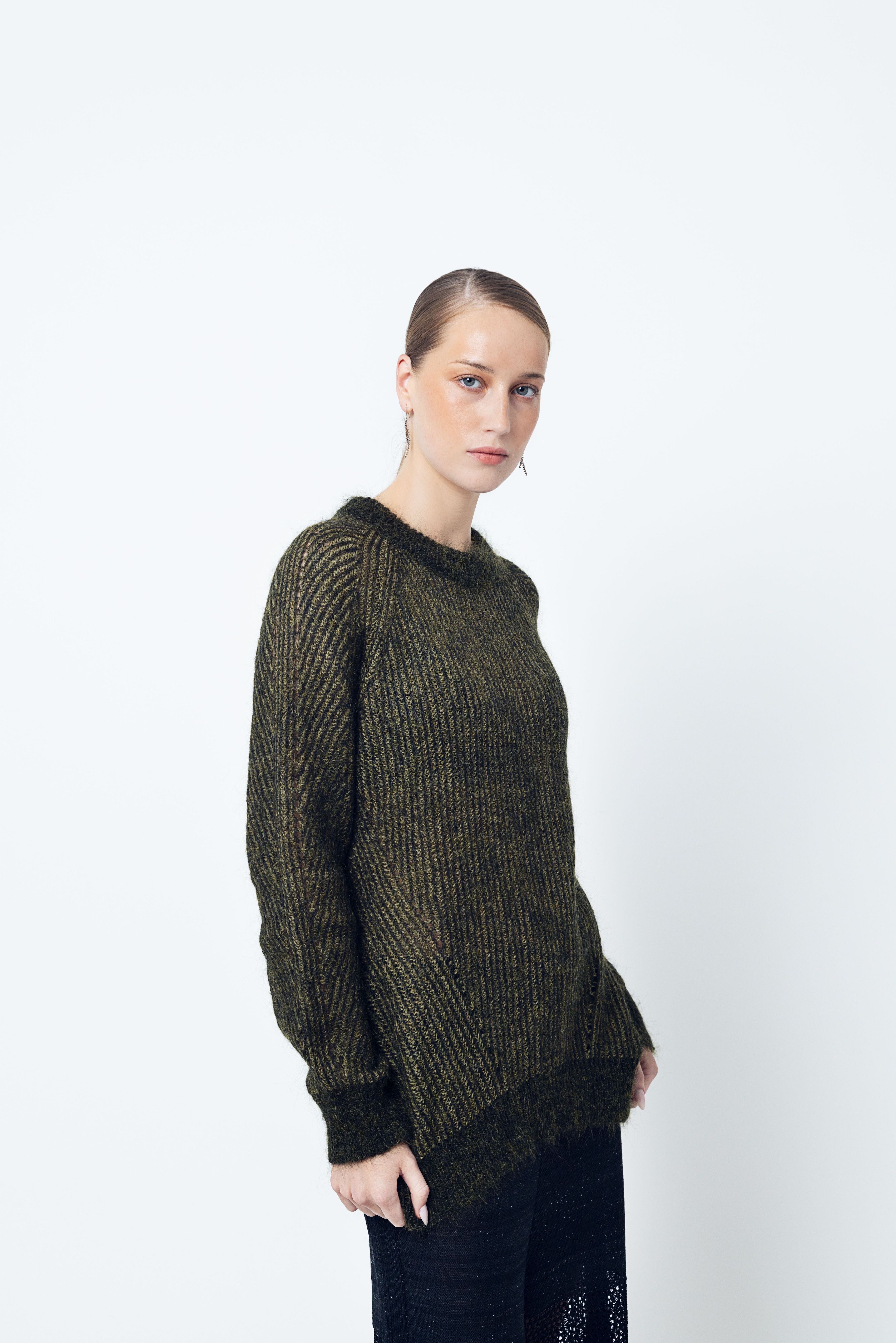 ASH SWEATER / PINE