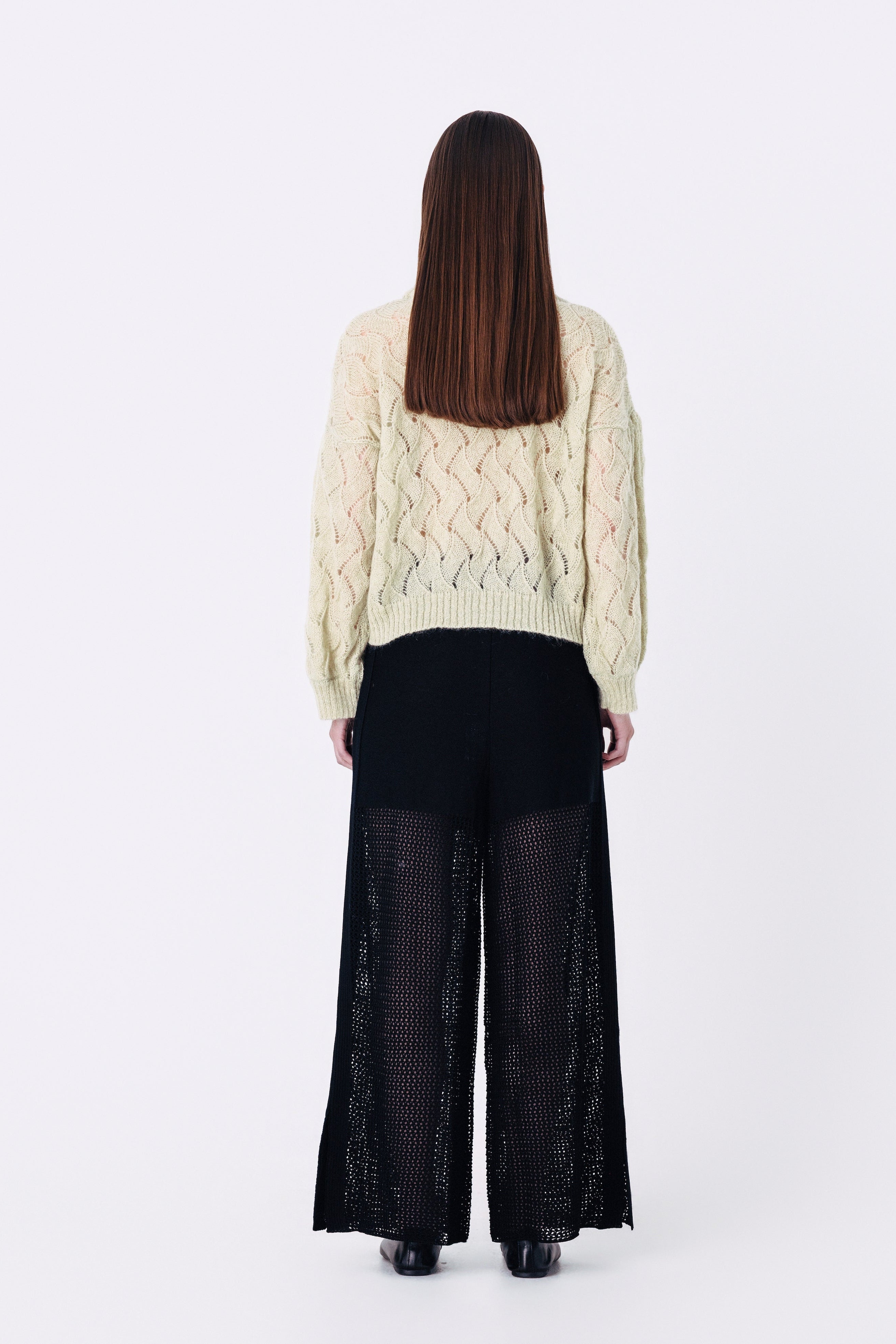 MAGNEA sweater