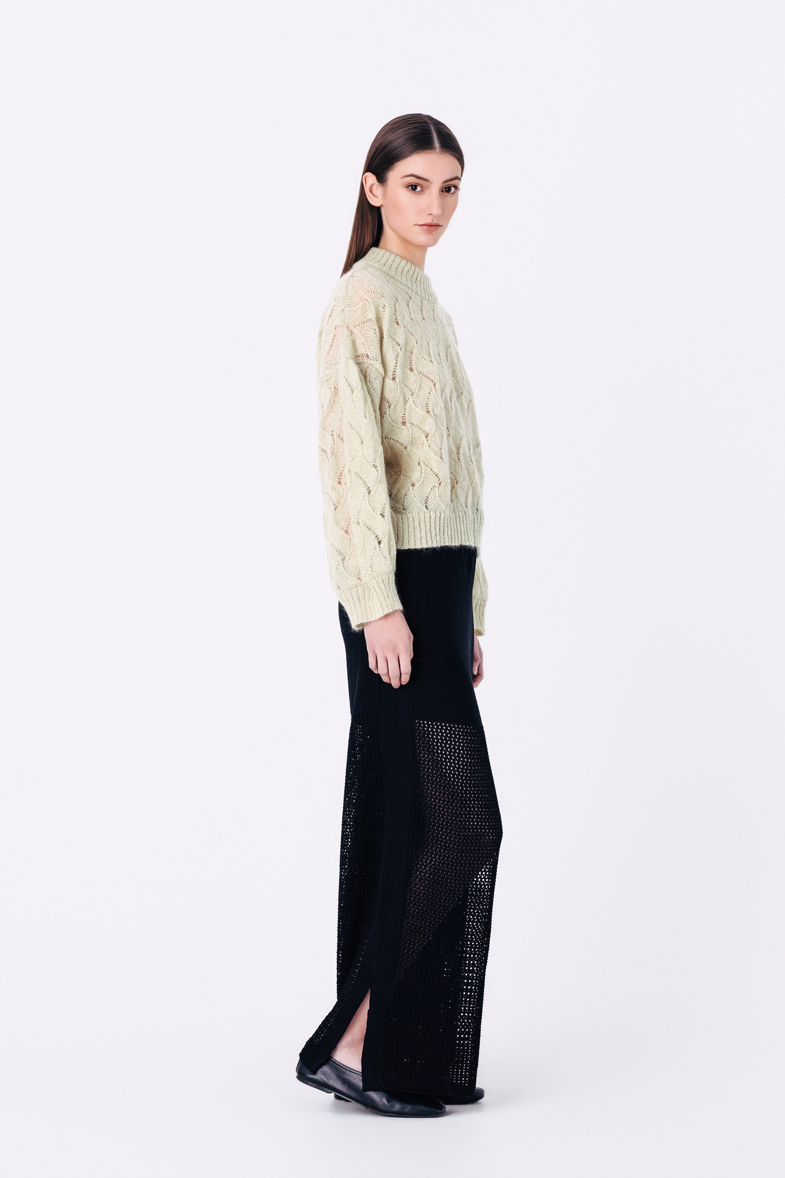MAGNEA sweater