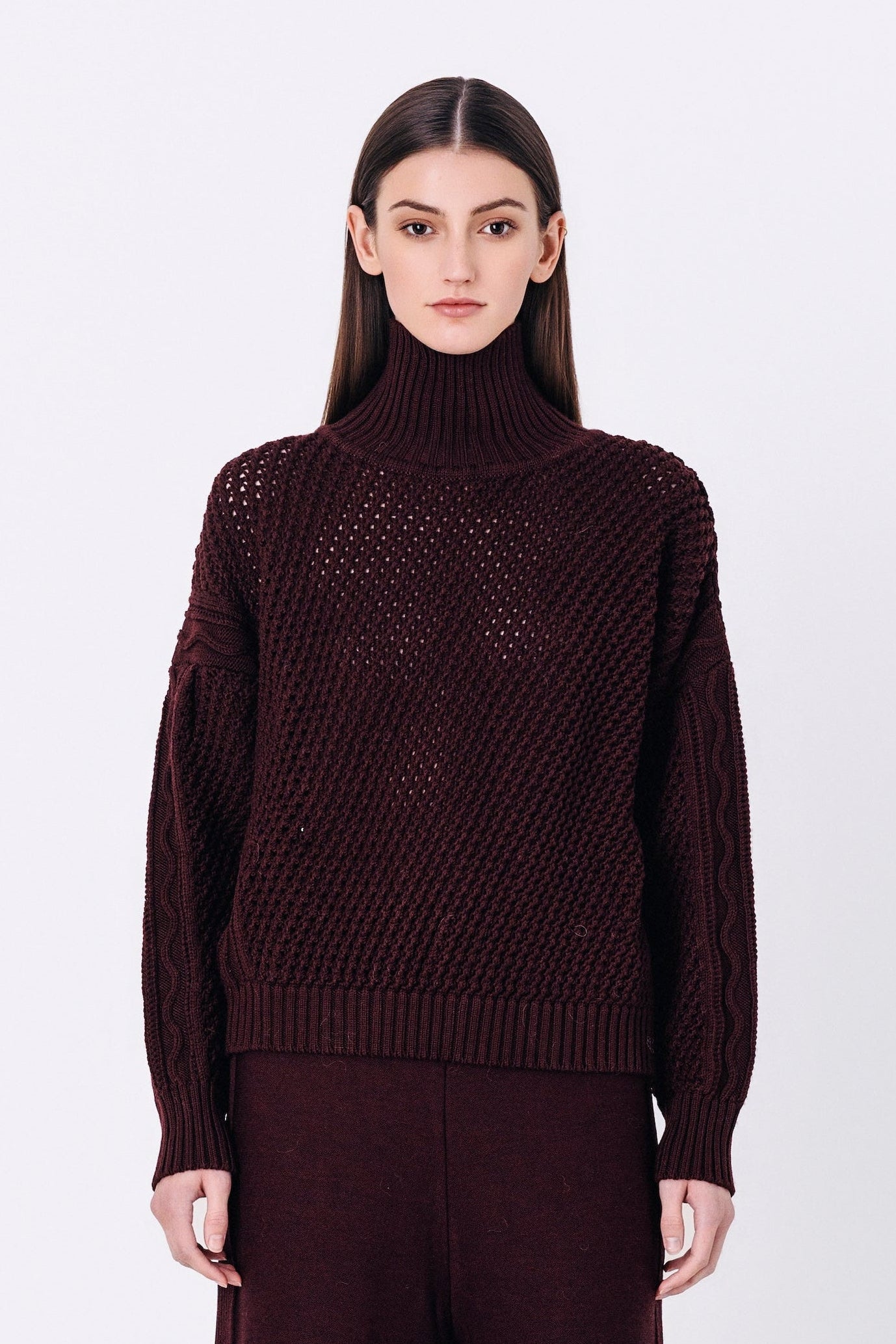 MAGNEA sweater