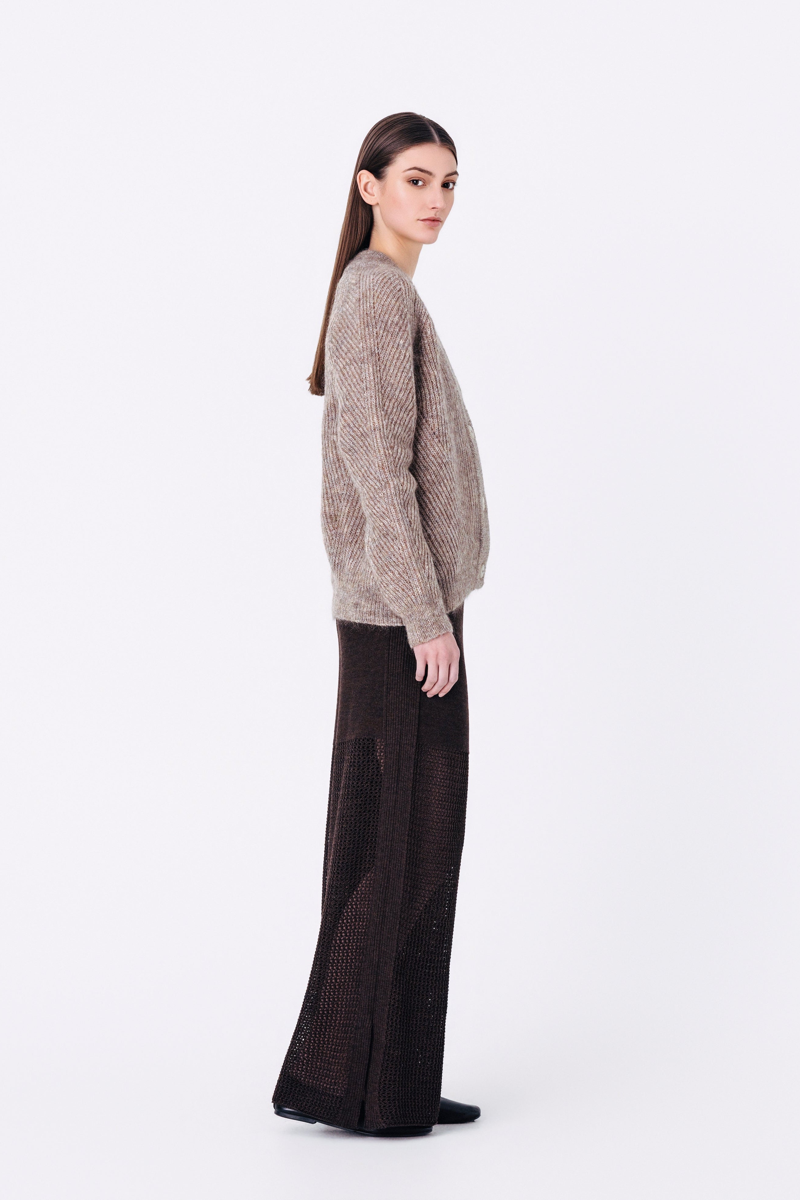 MAGNEA sweater
