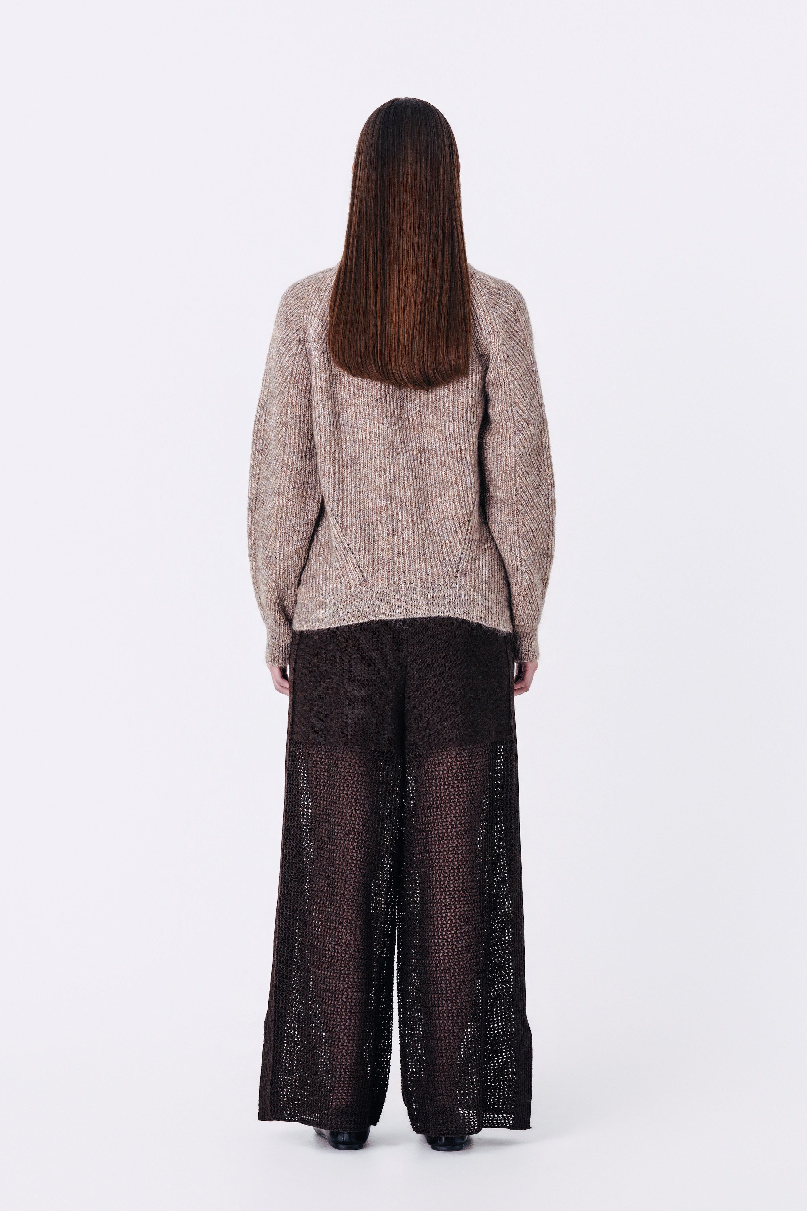 MAGNEA sweater